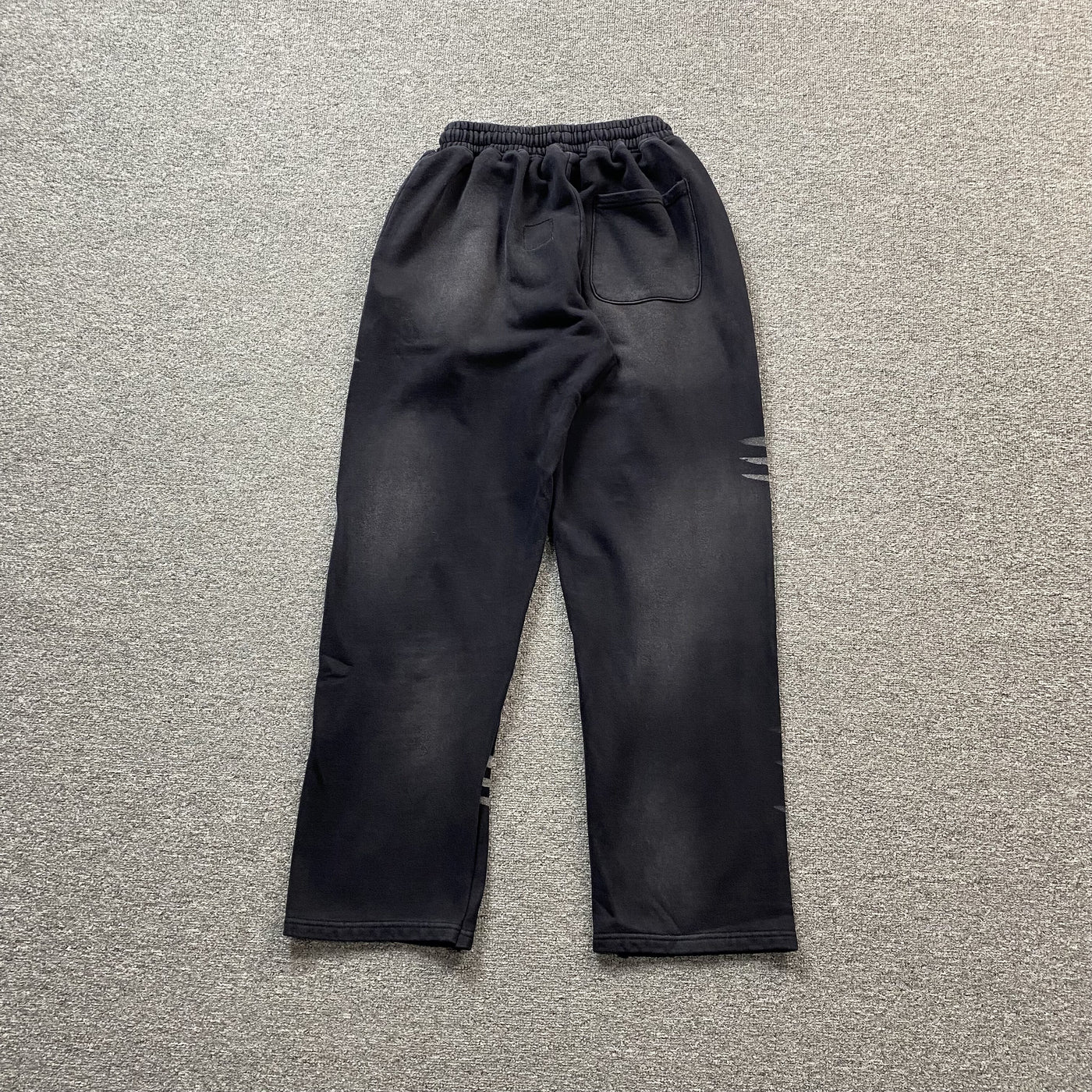 BLACK HS SKULL SWEATPANTS